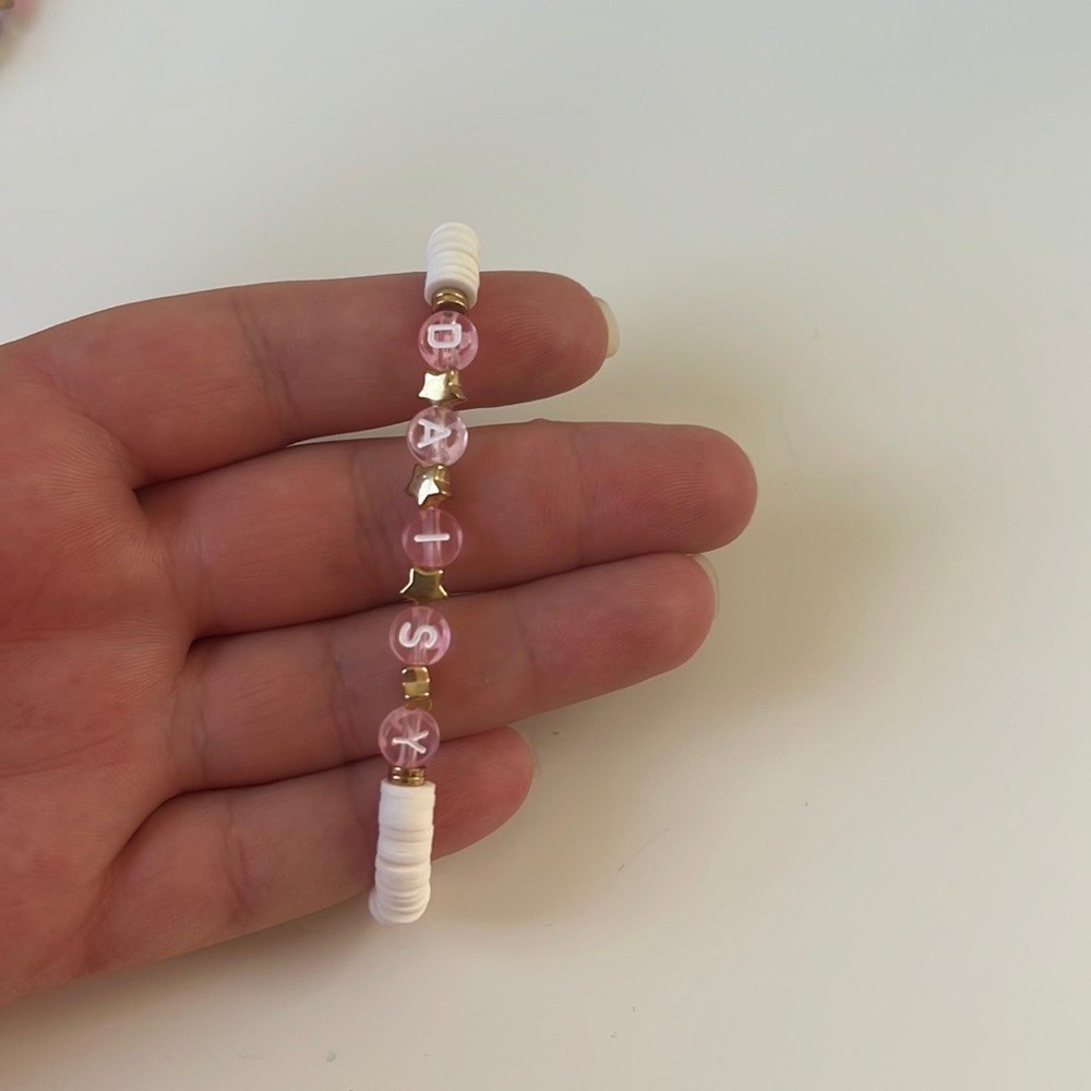 Custom bracelet white and pink with stars!